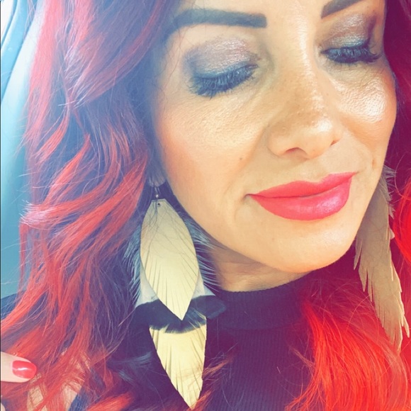 Meet your Posher, Jerilyn - Picture 1 of 1